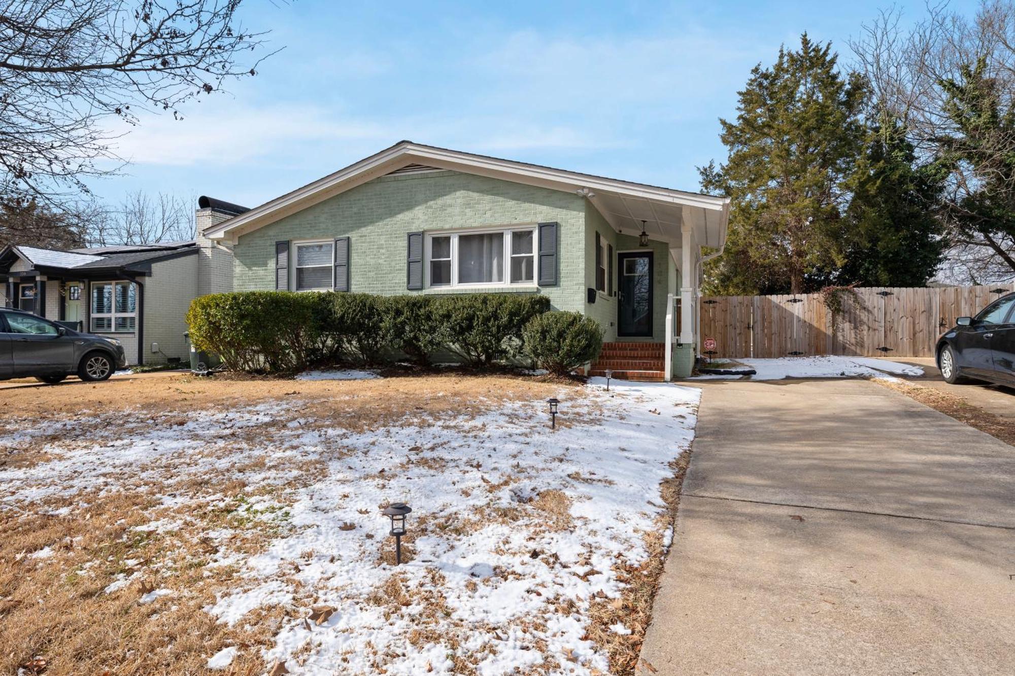 Charming Dt 3-Bed Bungalow With Fenced-In Yard Raleigh Exterior foto
